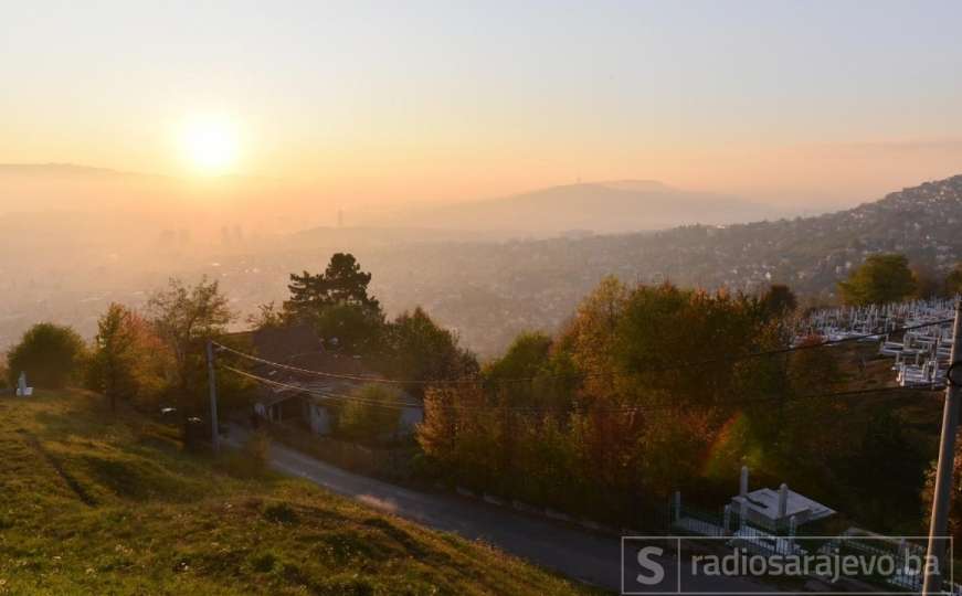 Uživanje uz nezaboravni zalazak sunca iznad Sarajeva