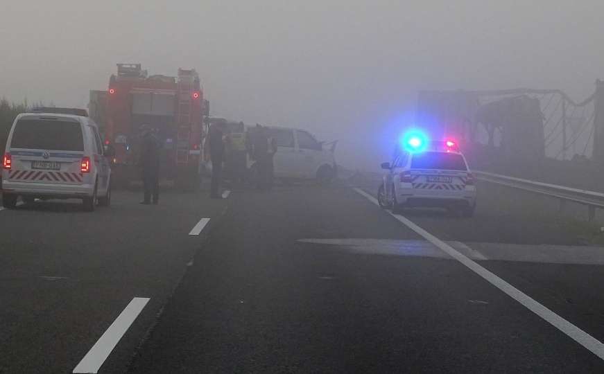 Stravična nesreća u Mađarskoj: Kamionom iz Srbije se zabio u vozila, sedam poginulih