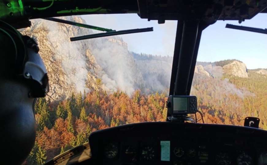 Helikopter OSBiH gasio požar na planini Romaniji