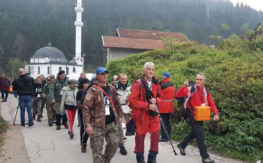 Tihi hod za veliku bol: Marš stazama kojima su bježali Bošnjaci iz Kotor-Varoši