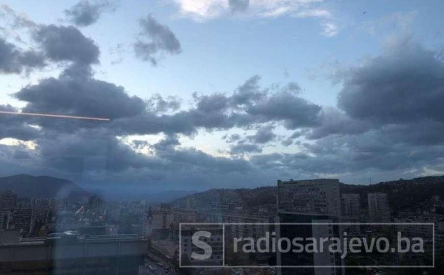 Zašto je avion kružio iznad Sarajeva