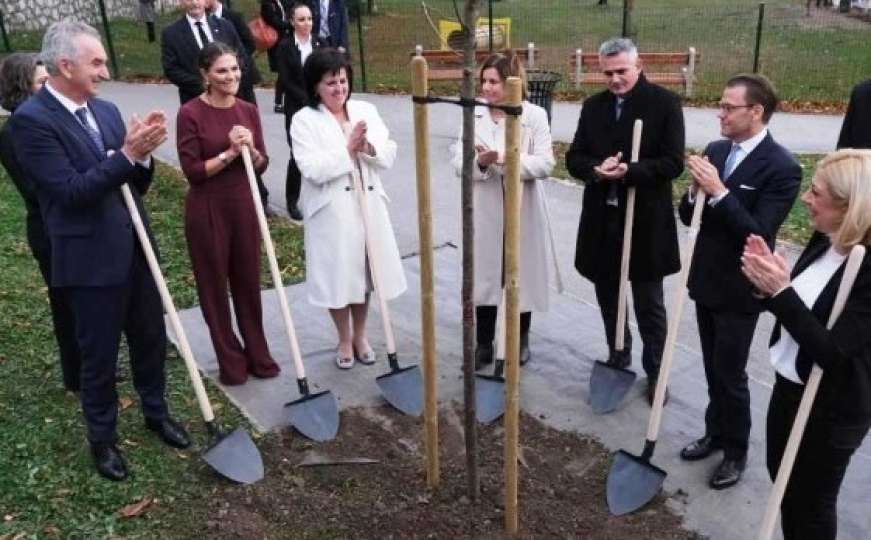 Sarajevo: Princeza Victorica i princ Daniel zasadili drveta u parku Koševo