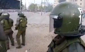 Uznemirujuće: Svijet šokiran snimkom zapaljenih policajki