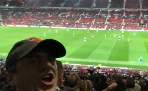 Kako Sergej Trifunović sam pjeva himnu Liverpoola među navijačima Manchestera