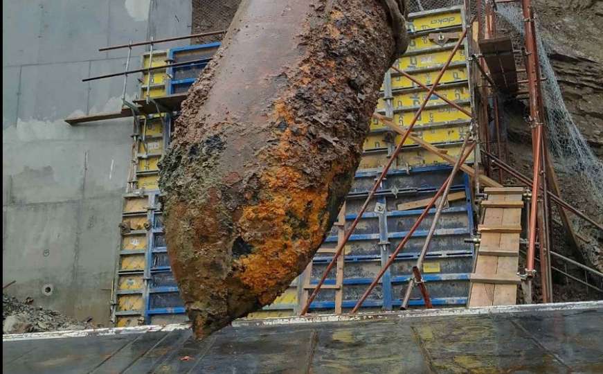 Na gradilištu autoputa u Mateševu pronašli avionsku bombu tešku 1.000 kg