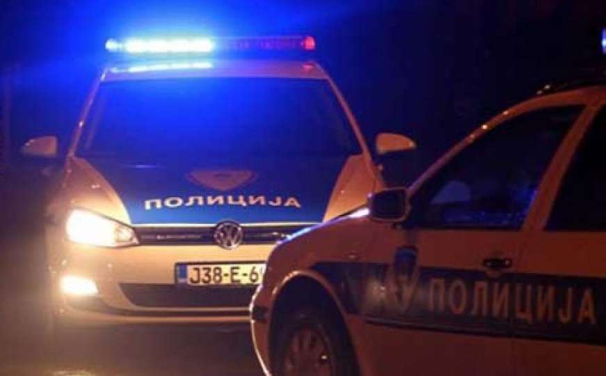 Nesreća na putu Modriča-Doboj: Jedna osoba poginula, povrijeđeno dvoje djece