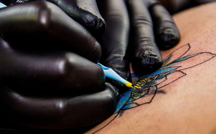 U mastilima za tetovaže i trajnoj šminki otkrivene opasne hemikalije