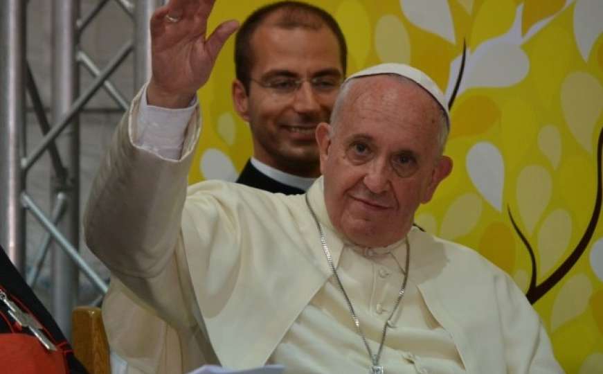 Papa Franjo o političarima koji govore protiv homoseksualaca