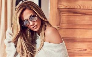 Izgleda kao boginja: Jennifer Lopez u uskoj kožnoj haljini oduševila fanove