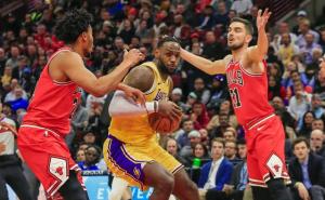 Lakersi nastavili dominaciju: Pelicansi pokvarili debi Anthonya za Portland