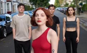 Sophie And The Giants - Runaway