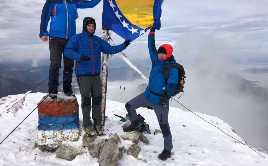 Fadil Novalić se popeo na najviši vrh BiH i građanima čestitao Dan državnosti