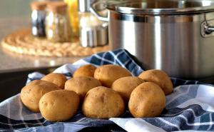 Budite oprezni: Ovo su namirnice koje nakon podgrijavanja postaju otrovne