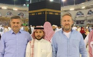 Posjete: Izetbegović i Zvizdić obavili umru, klanjali u Poslanikovoj džamiji...