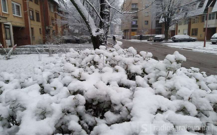 Zimska idila u Sarajevu: Pao prvi snijeg