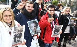 Nastavlja se teror u RS-u: Građani koji su bili ispred suda dobili 500 KM kazne