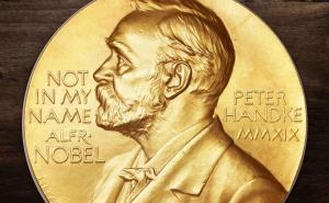 Medalja protesta kao poruka onima koji su Nobela dali Handkeu: Ne u moje ime!