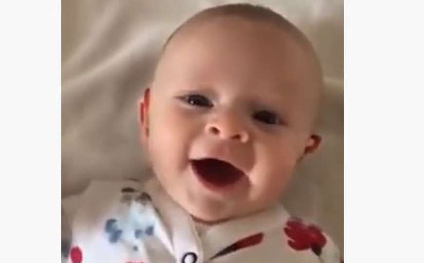 Ovo morate vidjeti: Reakcija gluhe bebe koja prvi put čuje mamu oduševila svijet