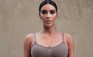 Slavna brineta skratila kosu: Novom frizurom oduševila milione fanova