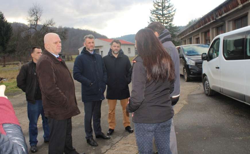 Premijer KS Forto iz medija saznao za premještanje migranata u Blažuj