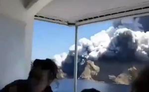 Turista snimio erupciju vulkana na Novom Zelandu