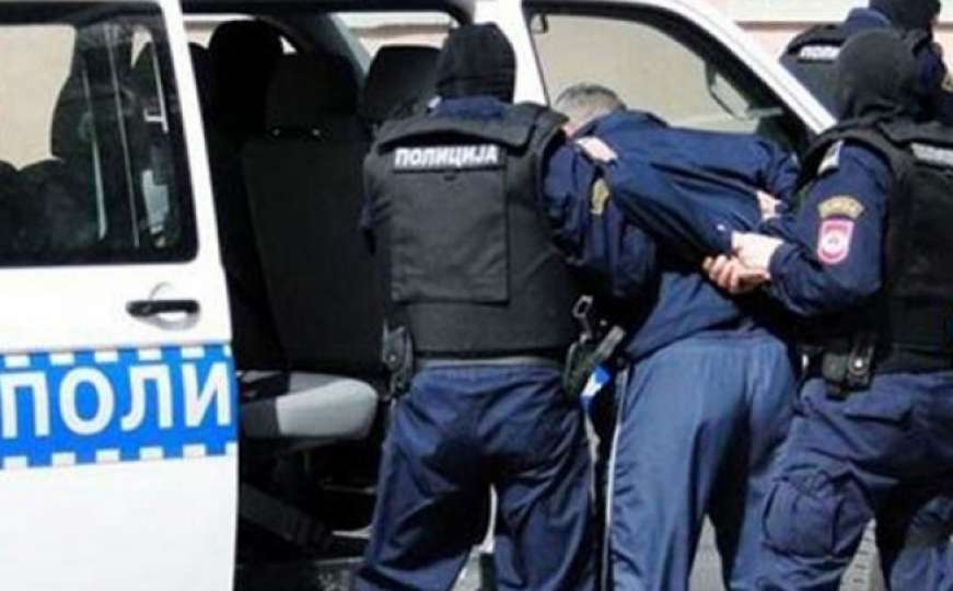Šekovići: Uhapšen čovjek koji je nožem napao policajca