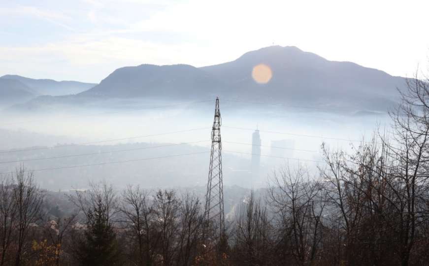 Ponovo se gušimo: Zrak u Sarajevu i jutros NEZDRAV