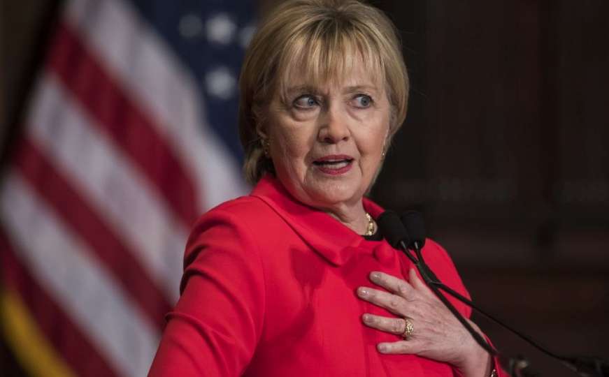 Hillary Clinton izgleda drastično mlađe: Šta se desilo bivšoj prvoj dami SAD?