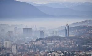 Sarajevo s visine: Smog prekrio dio grada, zrak VRLO NEZDRAV