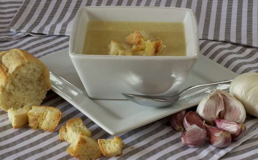 Pomaže li pileća supa u liječenju prehlade?