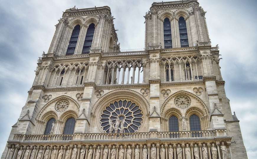 Prvi put nakon dva stoljeća Notre Dame bez ponoćke