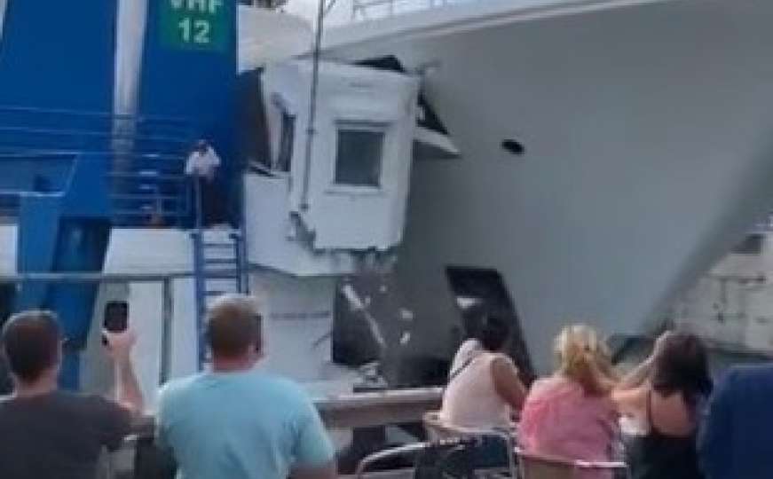 Abramovičeva jahta skršila kabinu drugog broda, a reakcija dvije žene je oduševila