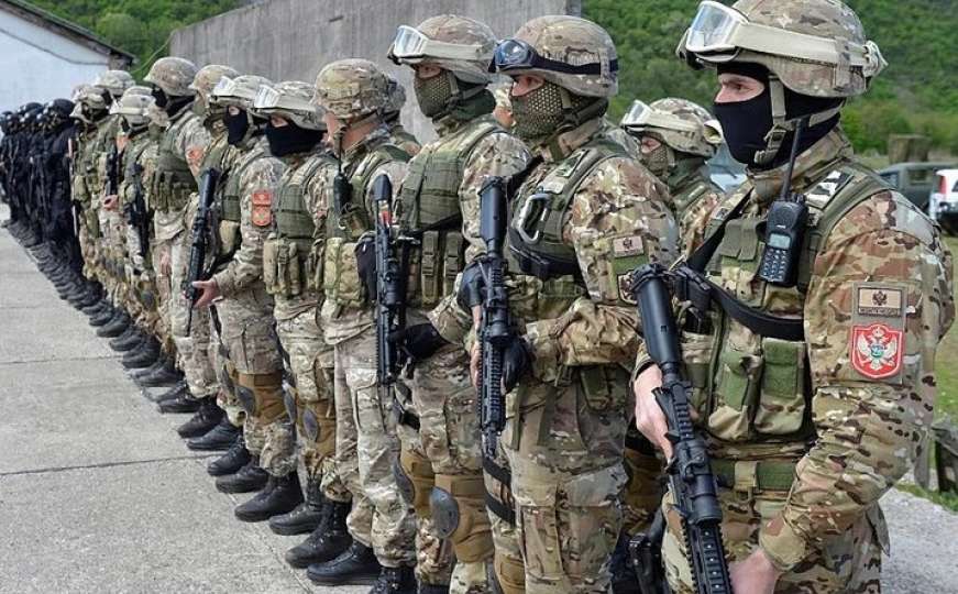 Crna Gora šalje vojsku na granicu