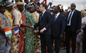 Emmanuel Macron proglašen za poglavicu