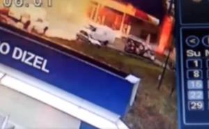 Sigurnosna kamera snimila trenutak eksplozije na benzinskoj pumpi kod Zvornika