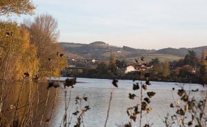 Dvoje djece s Balkana se utopilo u rijeci, majka skočila i nije ih uspjela spasiti