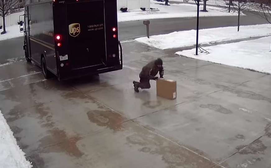 Je li ovo najbolji dostavljač na svijetu: Pogledajte kako je donio paket 