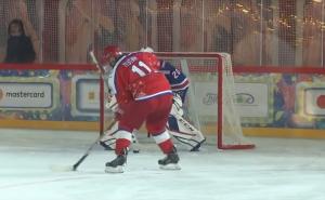 Pogledajte hokejaške vještine ruskog predsjednika: Putin vodio ekipu do pobjede