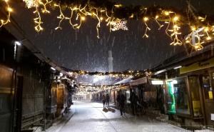 Blagdani sa razglednice: Snijeg kao ukras sarajevske noći