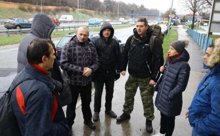 Brojni roditelji iz Beograda krenuli da se priključe potrazi za nestalom Monikom