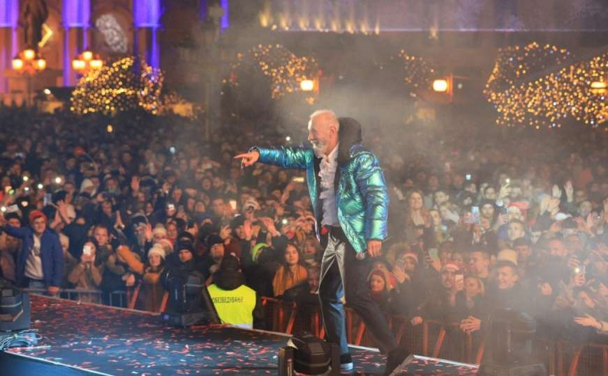 Novogodišnje slavlje u Skoplju: Dino Merlin pred 60 hiljada ljudi