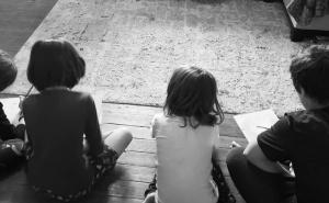 Tata pronašao genijalan trik da se odmori uz djecu: Ljudi „umiru“ od smijeha