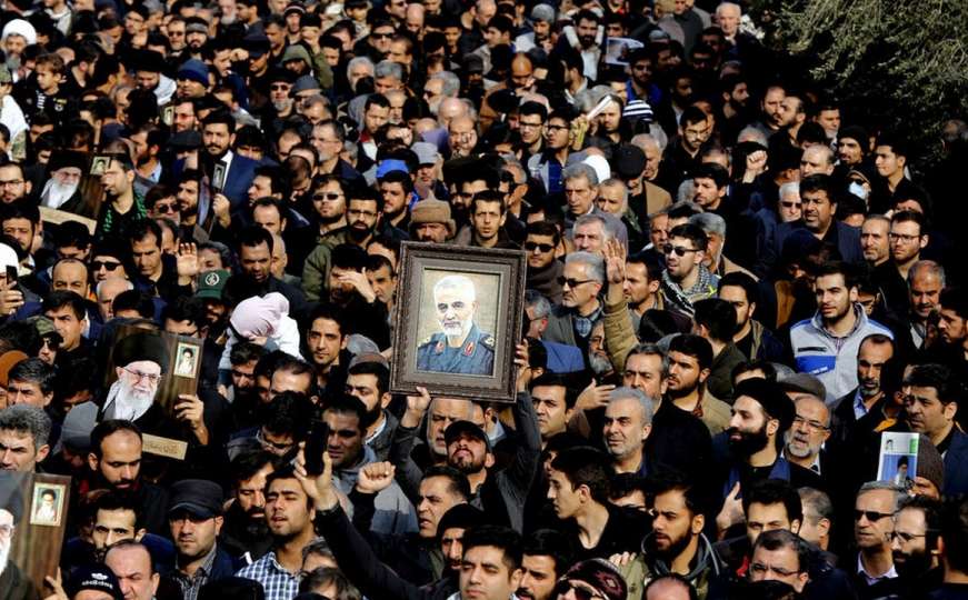 Hiljade ljudi se oprostilo od ubijenog iranskog generala Soleimanija 