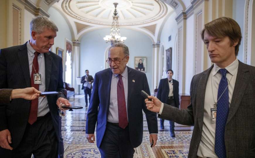 Demokratski senator Schumer: Trump ne može u rat bez odobrenja Kongresa 