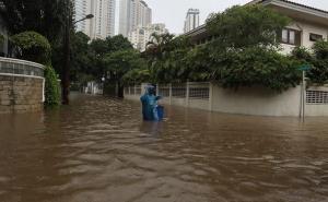 Indonezija: Poginulo najmanje 66 osoba usljed poplava i klizišta