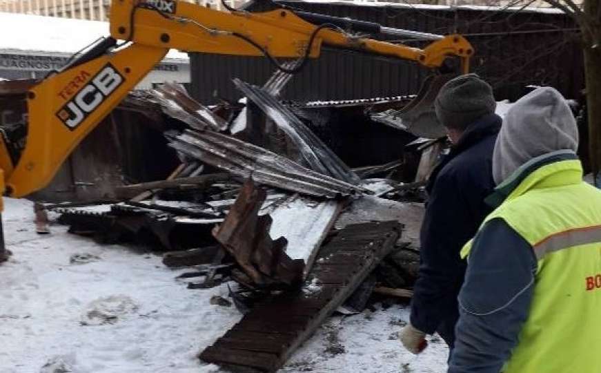 Sarajevo: Srušene nelegalno napravljene garaže u Bolničkoj ulici