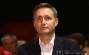 Oglasio se Denis Bećirović: "Živjela Republika Bosna i Hercegovina"