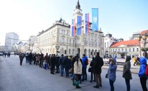 Nepregledni redovi: Veliko interesovanje za koncert Đorđa Balaševića u Novom Sadu