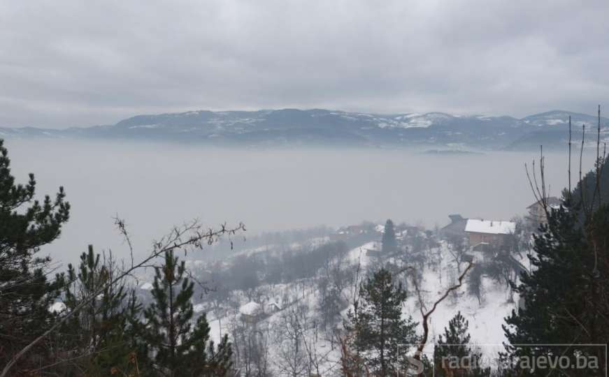 Dolje je grad: Sarajevo pod otrovnim poklopcem, a na planinama vedro