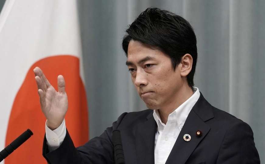 Japanski ministar napravio presedan, iskoristio očinski dopust